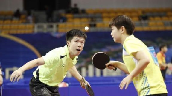 年轻球员穆 年轻球员穆